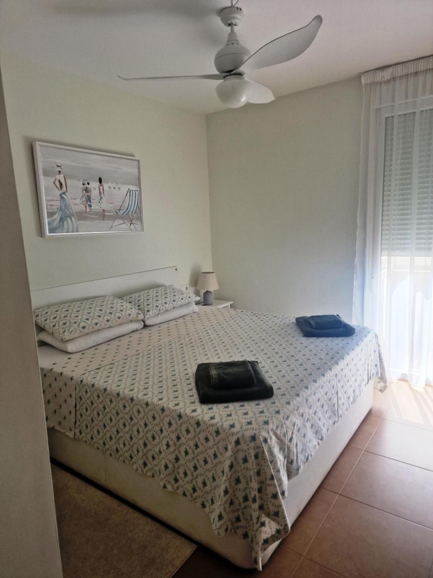 Immaculate 2-Bed Apartment In Pego Esterno foto